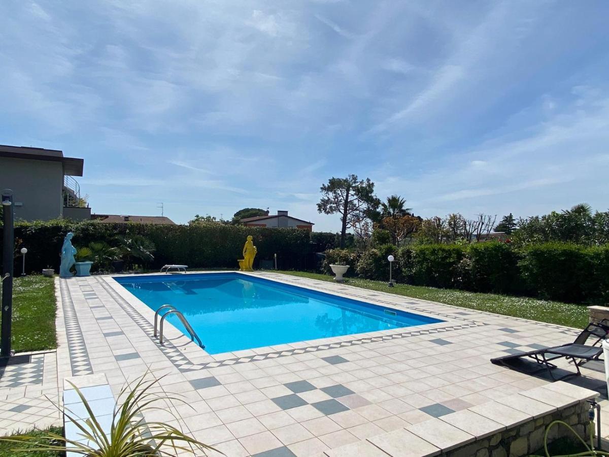 La Dolce Vita - Private Villa With Pool Moniga del Garda Eksteriør billede